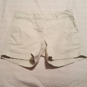 Khaki shorts Vineyard Vine size 4